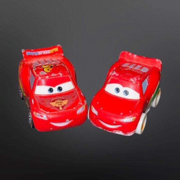 Mini Disney Pixar Cars Lightning McQueen Rusteze & Holiday Hotshot Die-Cast A25 - Picture 6 of 8
